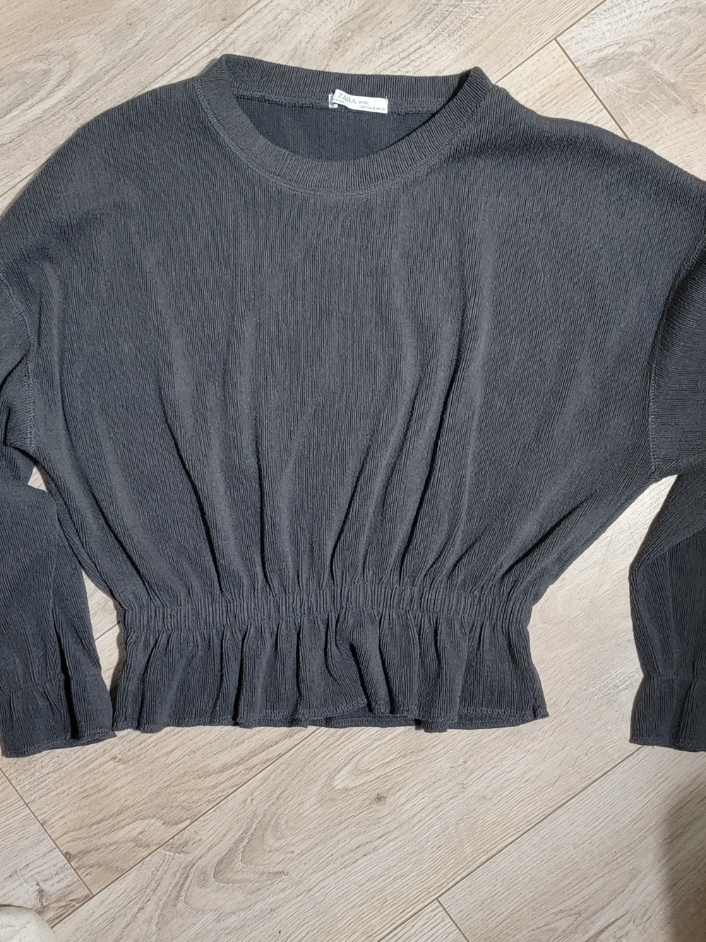 Zara Black Ribbed Cinched-Waist Long Sleeve Sweatshirt